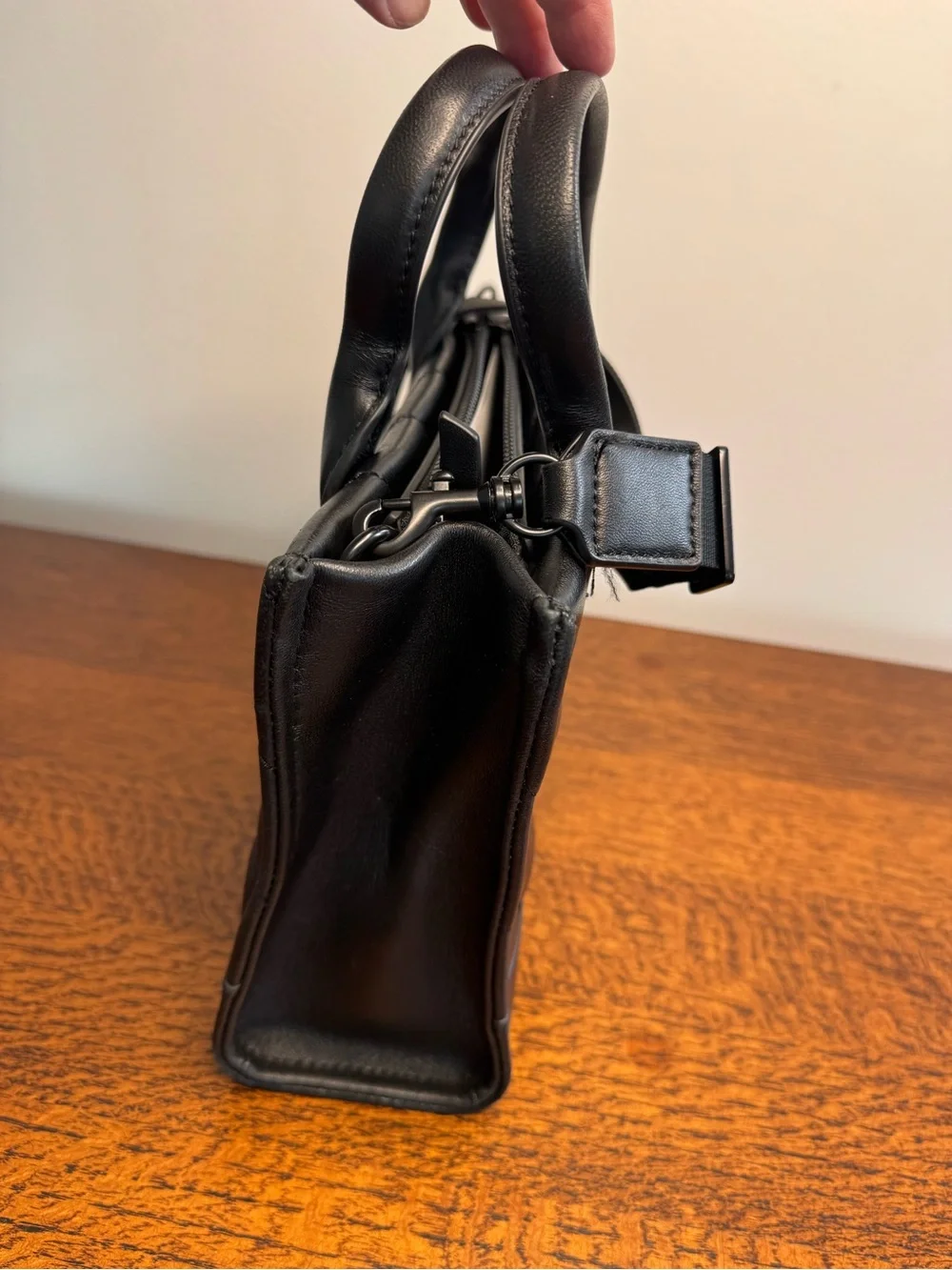 Kurt Geiger London Small Quilted Leather Tote - Picture 3 of 14